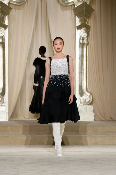 Look 39